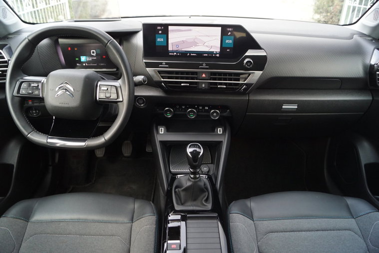 Vehicle Image 38