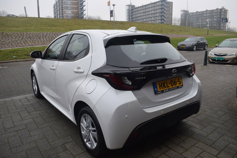 Vehicle Image 10