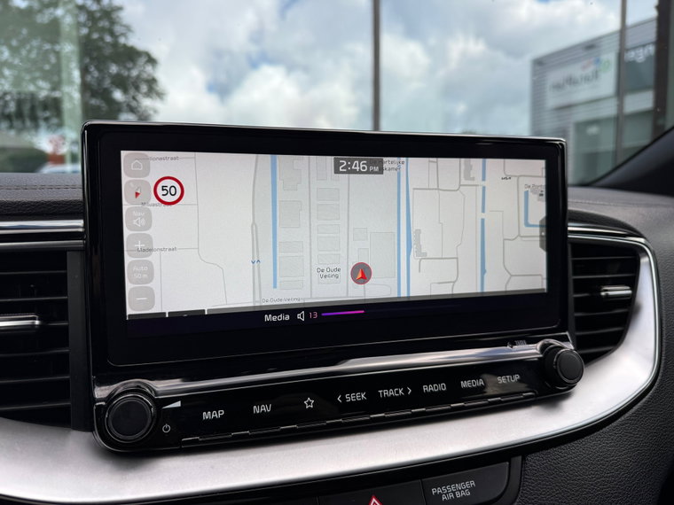 Vehicle Image 30