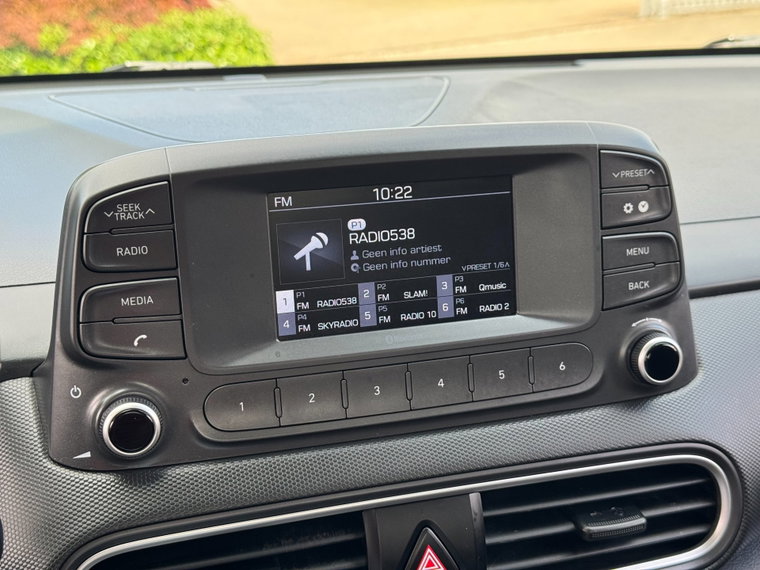 Vehicle Image 22