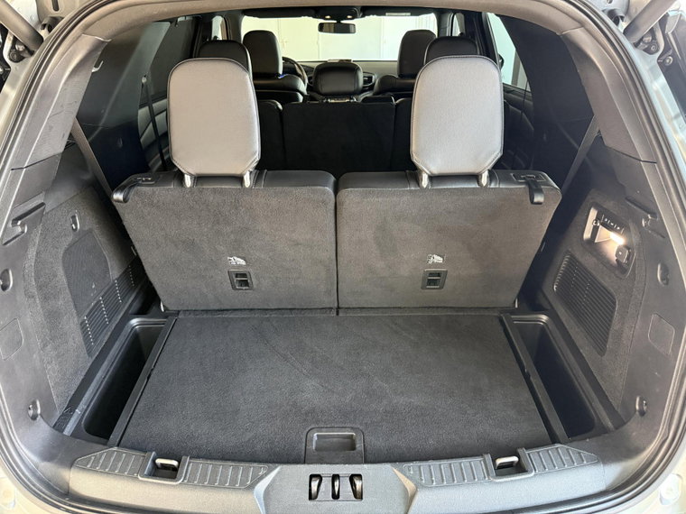 Vehicle Image 24