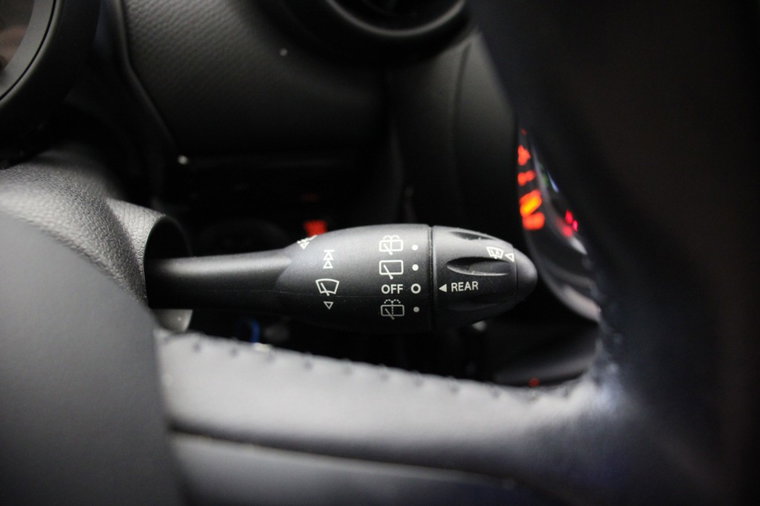 Vehicle Image 23