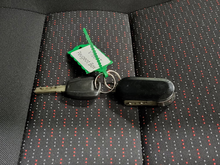 Vehicle Image 23