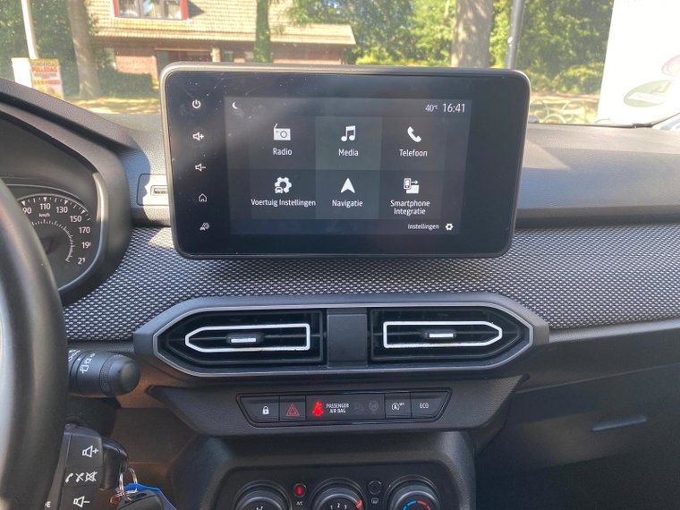 Vehicle Image 19