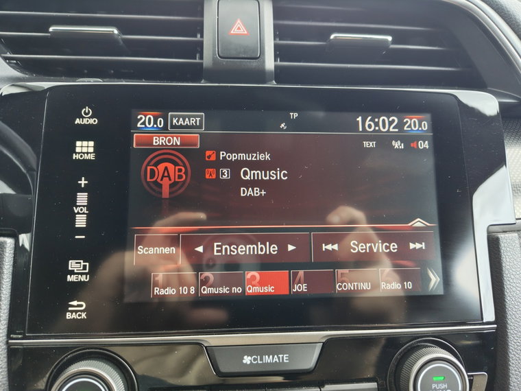 Vehicle Image 16