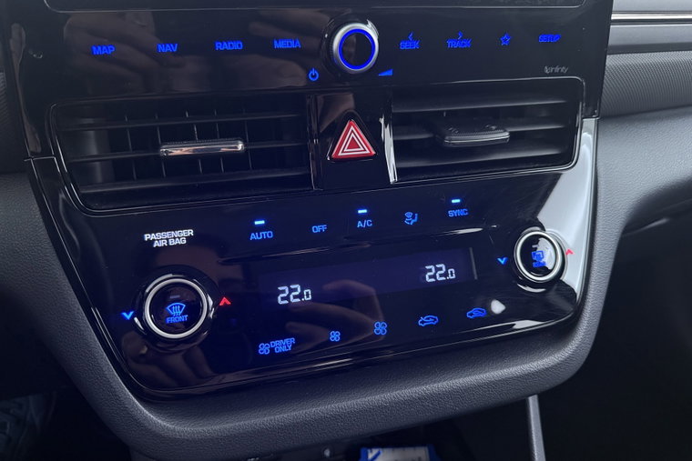 Vehicle Image 26