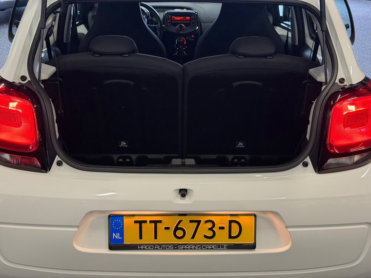 Vehicle Image 22