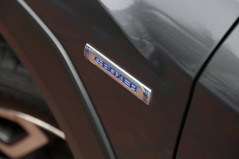 Vehicle Image 25