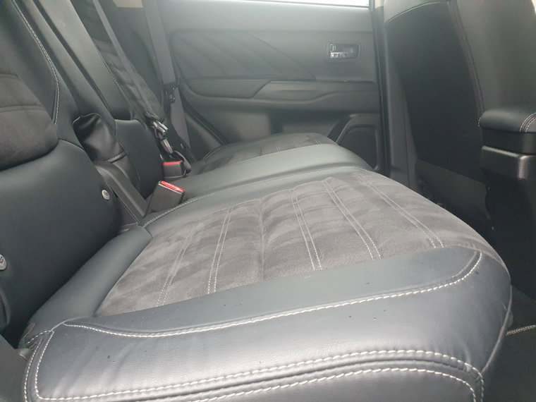 Vehicle Image 45