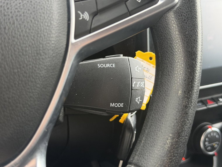 Vehicle Image 28