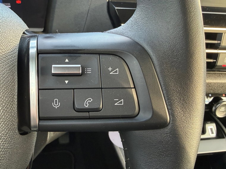 Vehicle Image 27