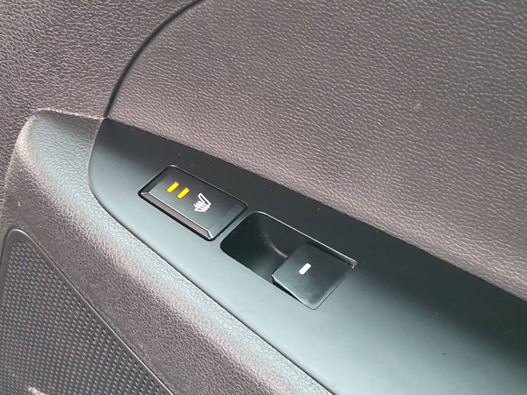 Vehicle Image 28