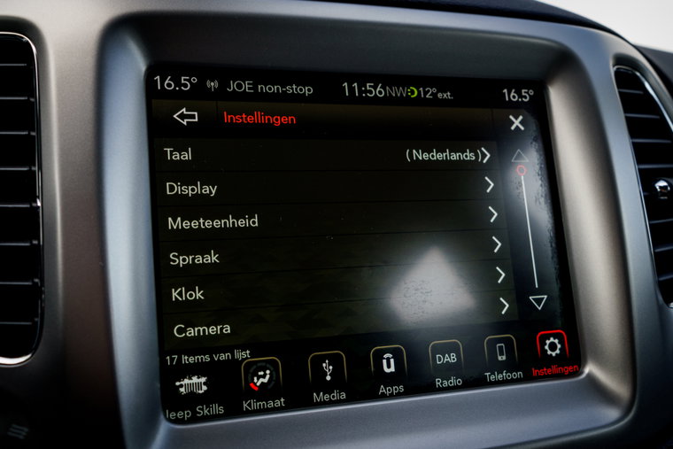 Vehicle Image 38