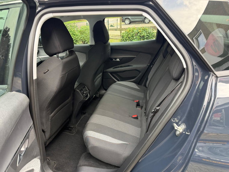 Vehicle Image 39