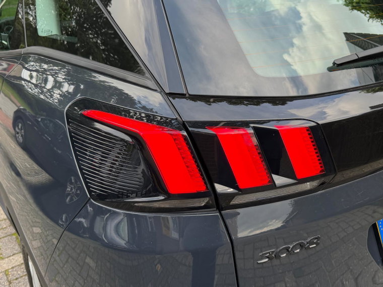Vehicle Image 48