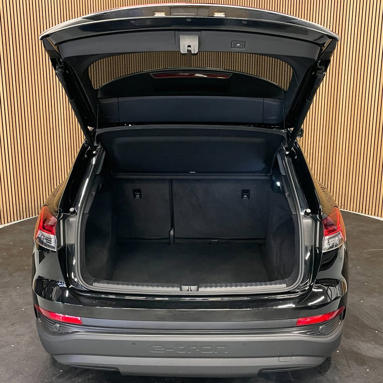Vehicle Image 33