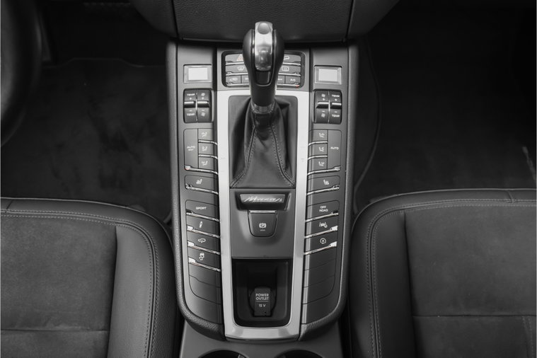 Vehicle Image 42