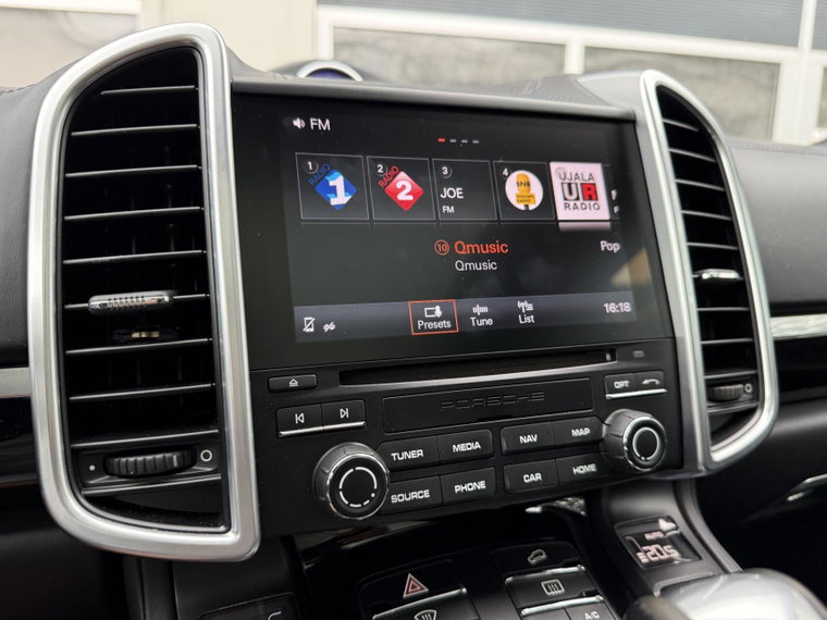 Vehicle Image 18