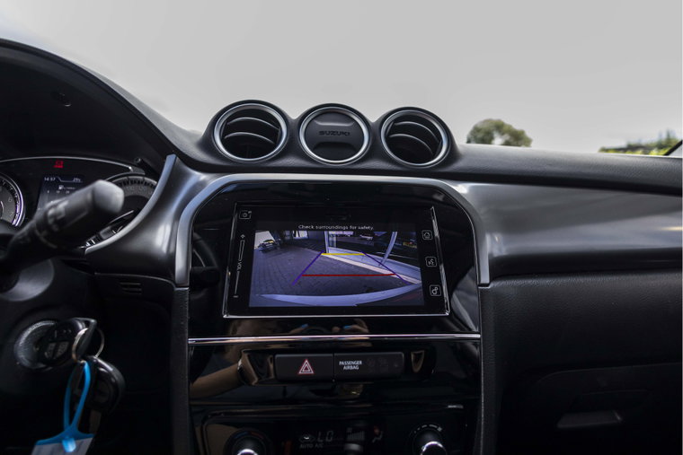 Vehicle Image 25