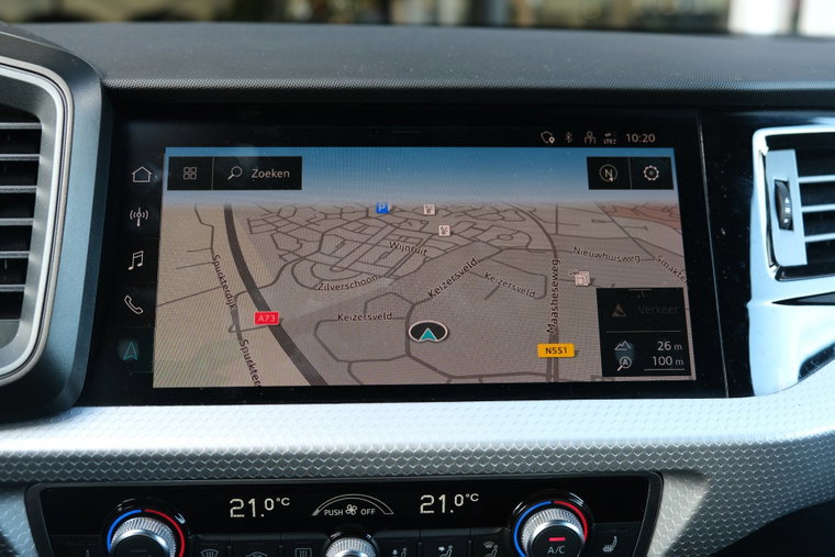 Vehicle Image 21