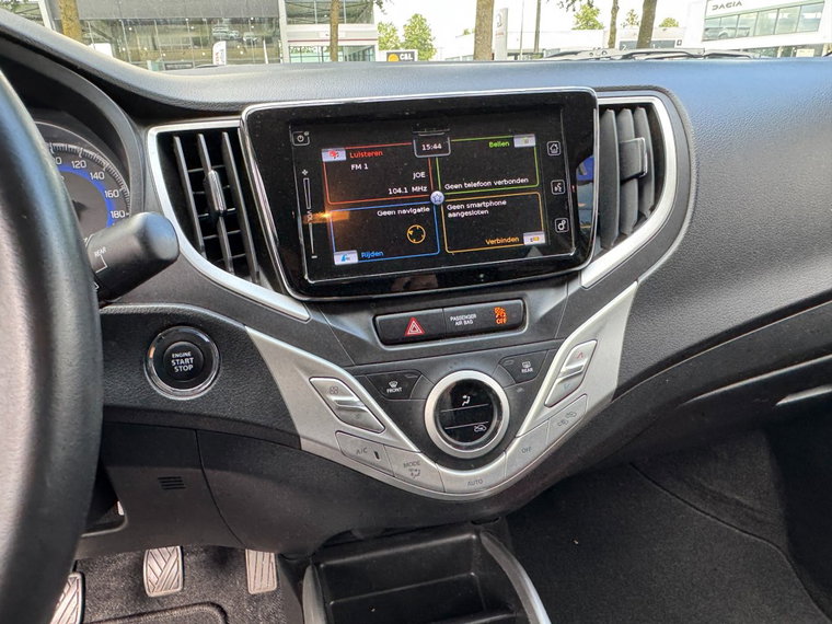 Vehicle Image 21