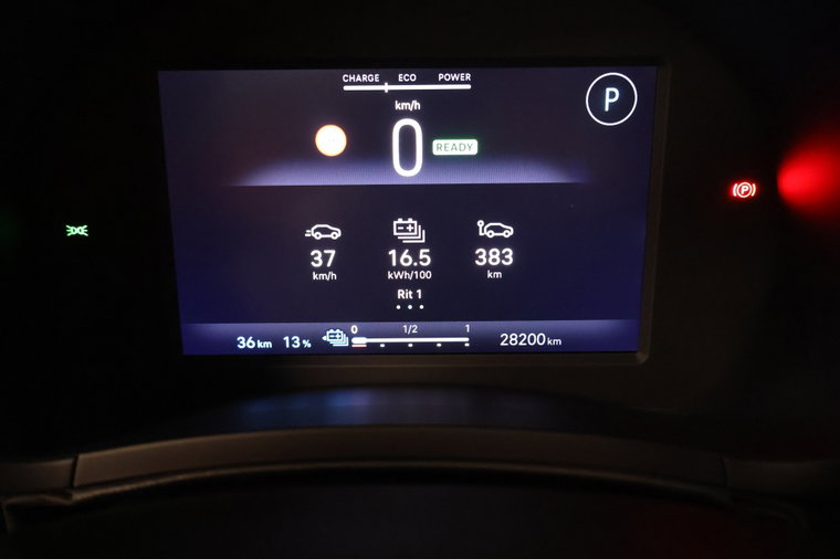 Vehicle Image 19