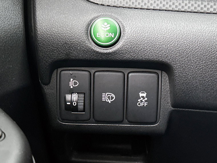 Vehicle Image 29