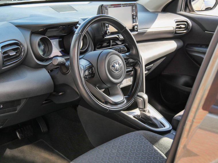 Vehicle Image 15
