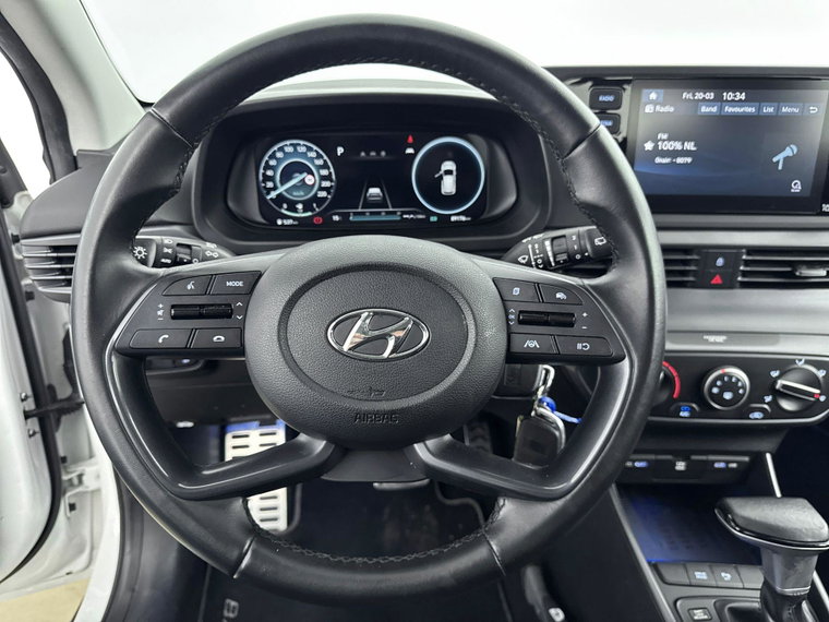 Vehicle Image 22