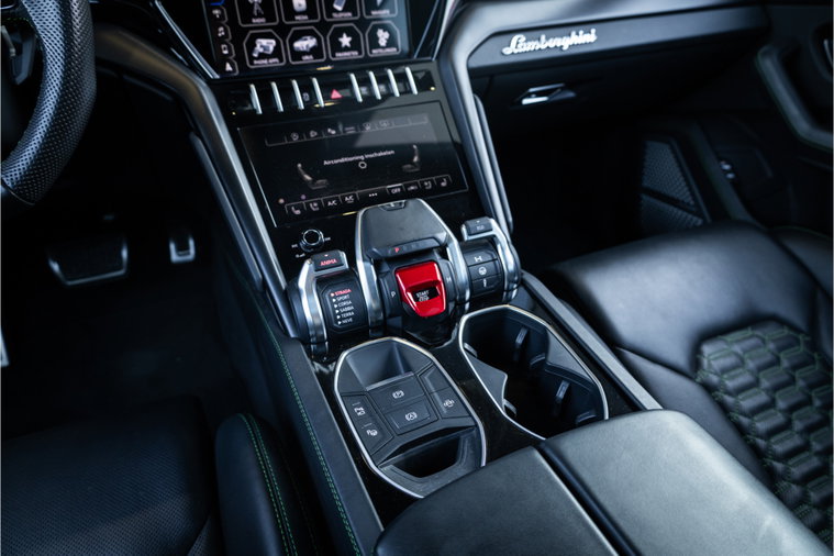 Vehicle Image 23
