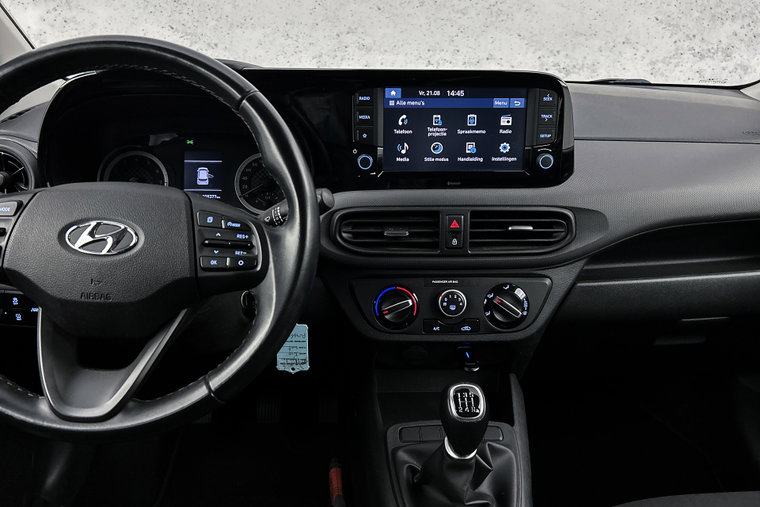 Vehicle Image 11