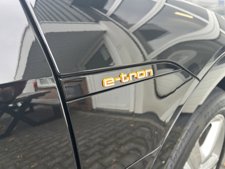 Vehicle Image 47
