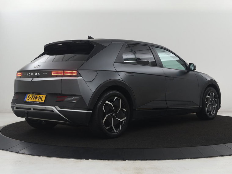 Vehicle Image 45