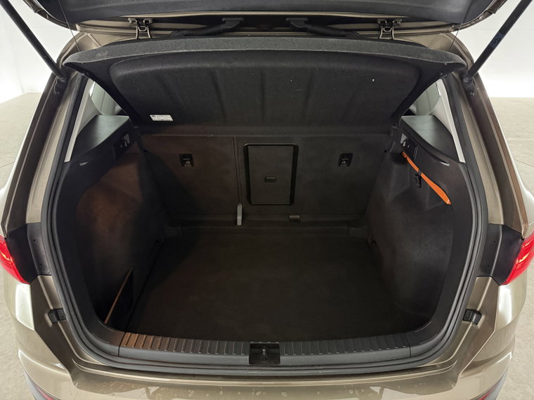 Vehicle Image 32