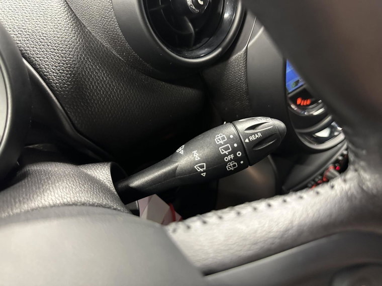 Vehicle Image 24