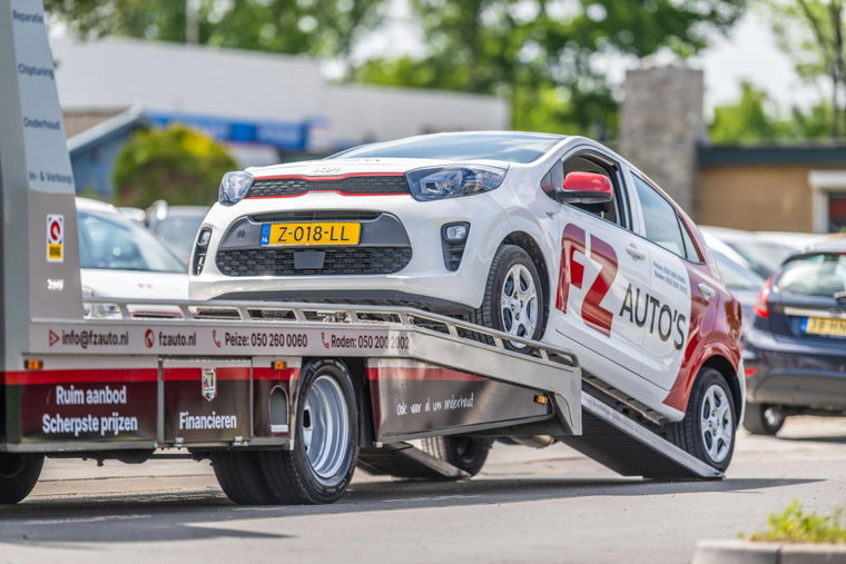 Vehicle Image 29