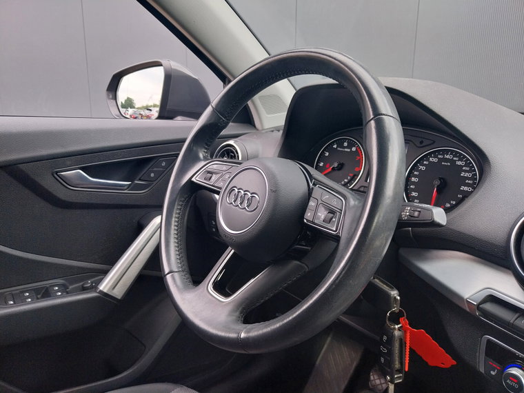 Vehicle Image 30