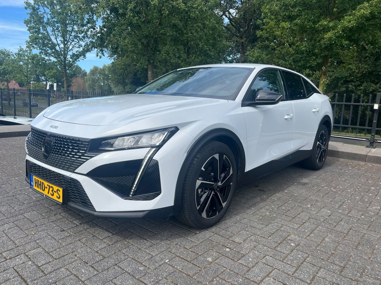 Peugeot 408