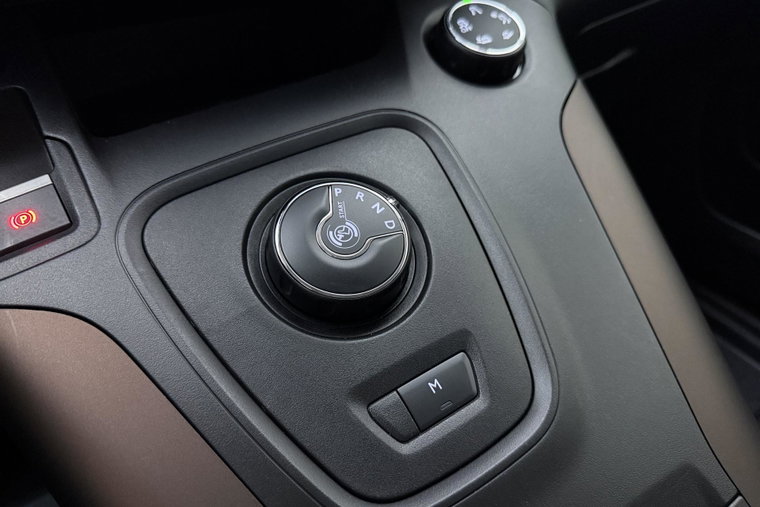 Vehicle Image 24