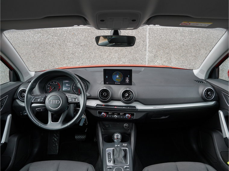 Vehicle Image 23