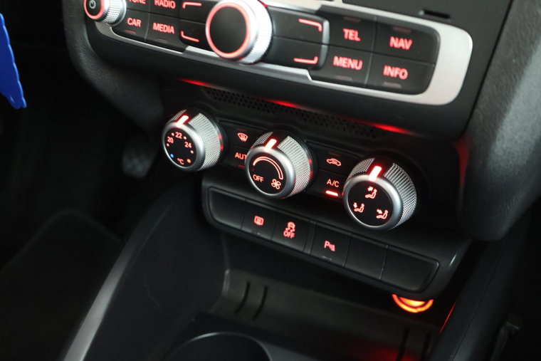 Vehicle Image 27