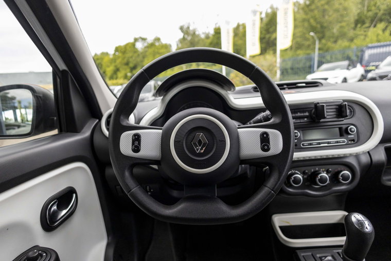 Vehicle Image 19