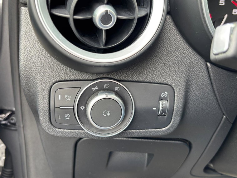 Vehicle Image 27