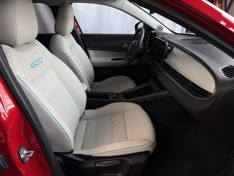 Vehicle Image 31
