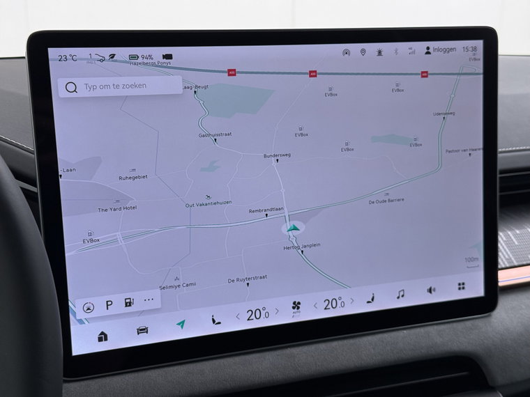 Vehicle Image 13