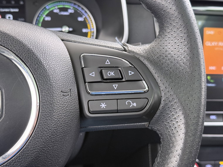 Vehicle Image 33