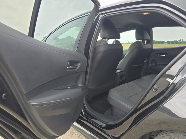 Vehicle Image 17