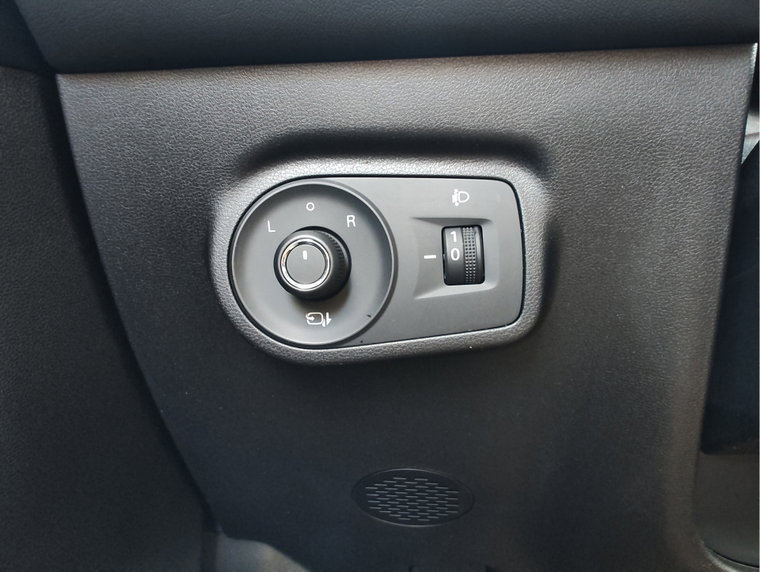Vehicle Image 26