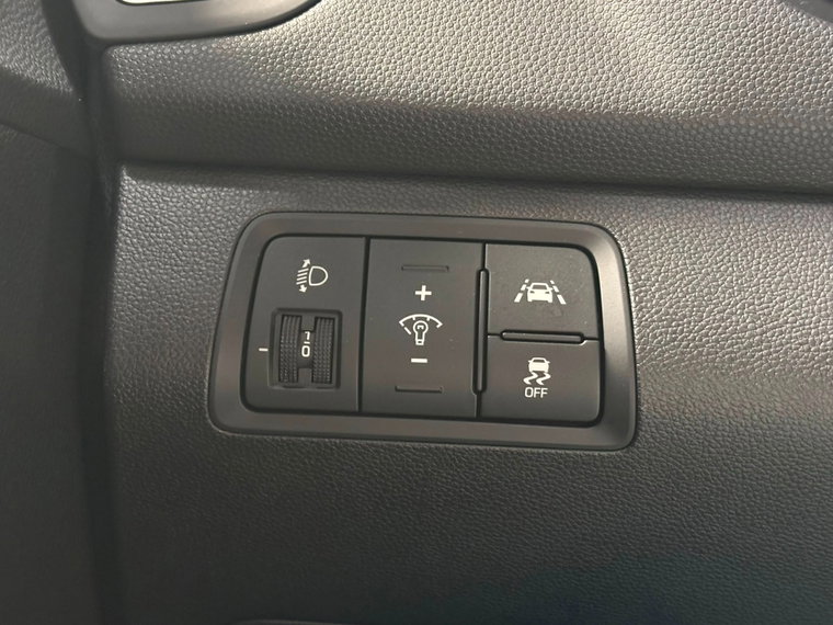 Vehicle Image 28
