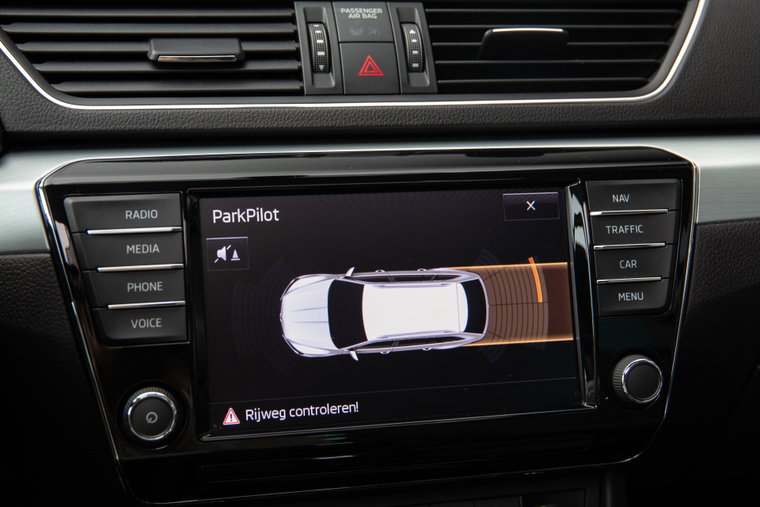 Vehicle Image 19